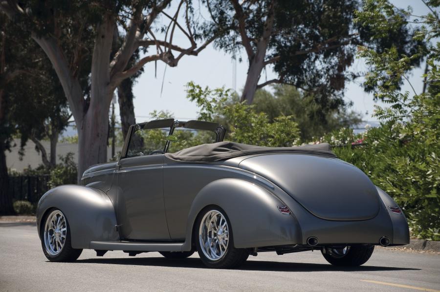  Ford Custom Convertible Coupe 1940 года  (фото 9 из 9)